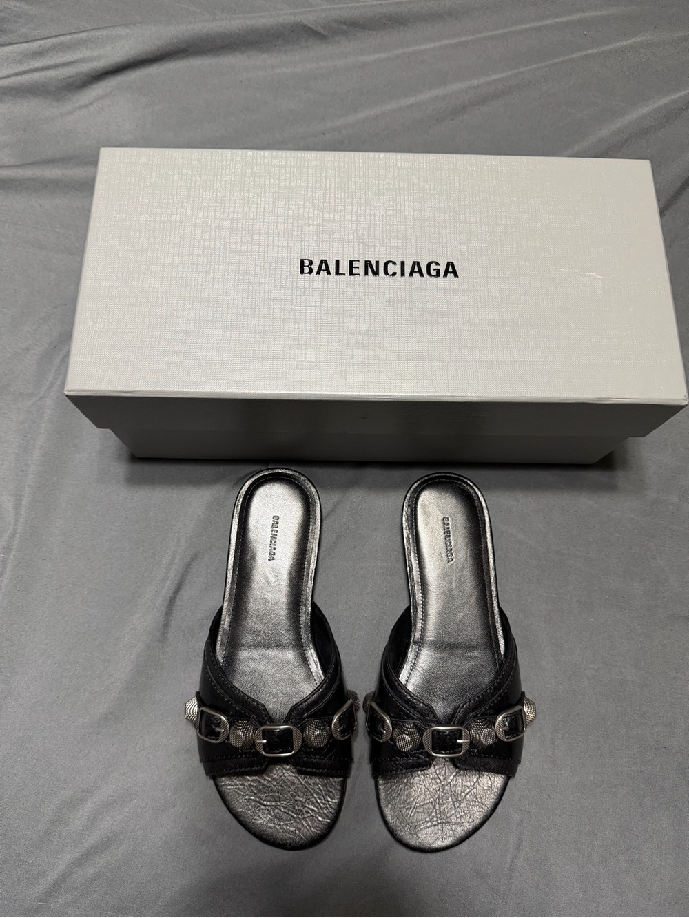 Women's Balenciaga CAGOLE lambskin sandals size 35 (US 5)